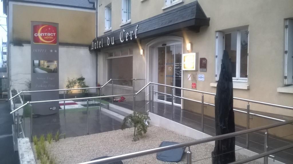 Contact Hotel Du Cerf Château-Gontier エクステリア 写真