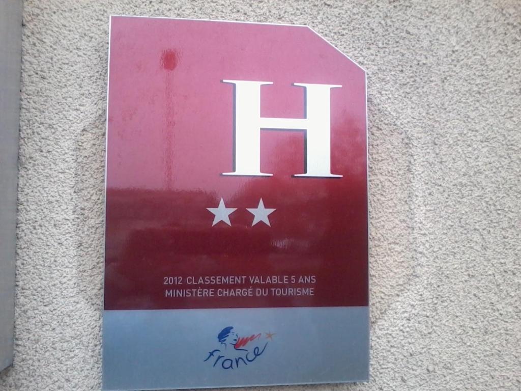 Contact Hotel Du Cerf Château-Gontier エクステリア 写真
