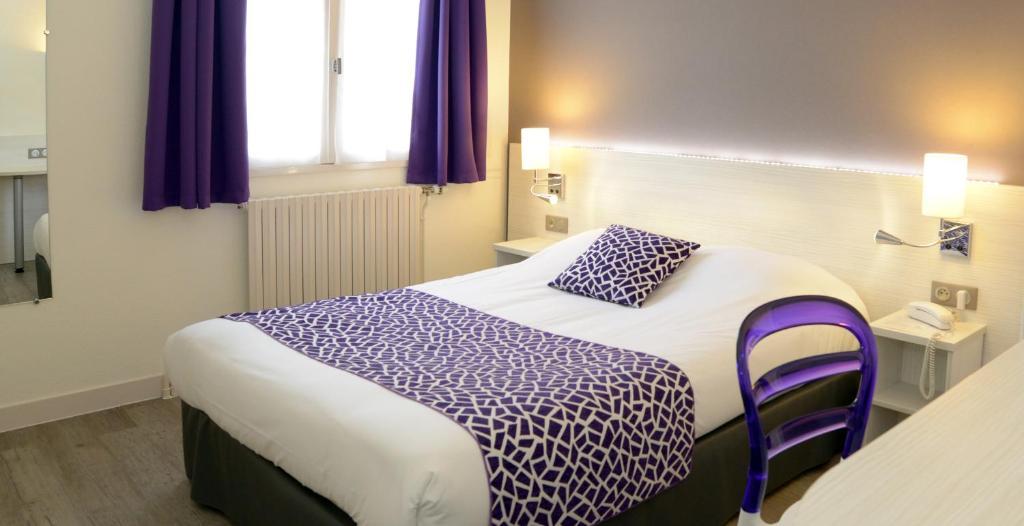 Contact Hotel Du Cerf Château-Gontier 部屋 写真