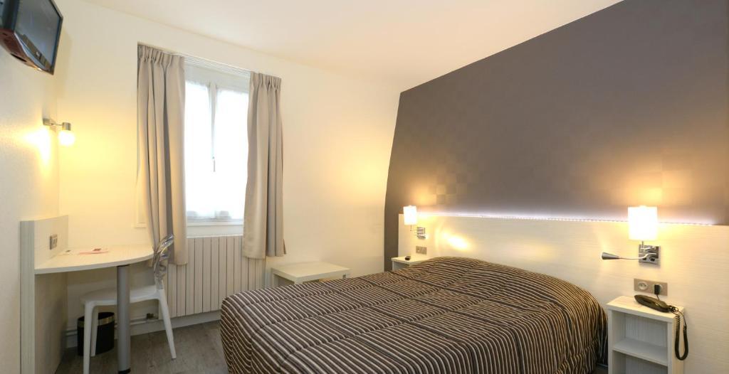 Contact Hotel Du Cerf Château-Gontier 部屋 写真